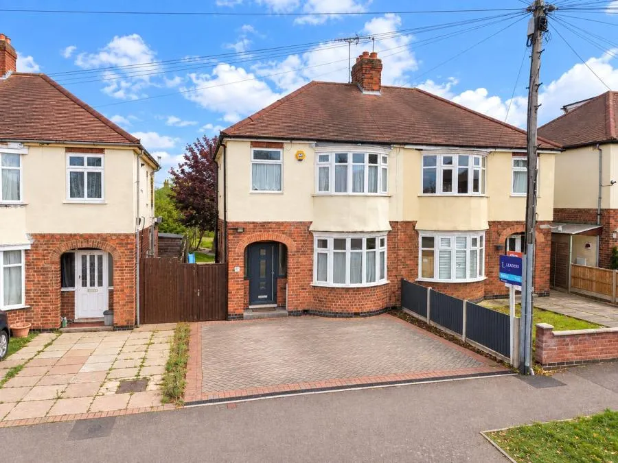 3 bed house for sale, Parklands Drive, Loughborough, LE11