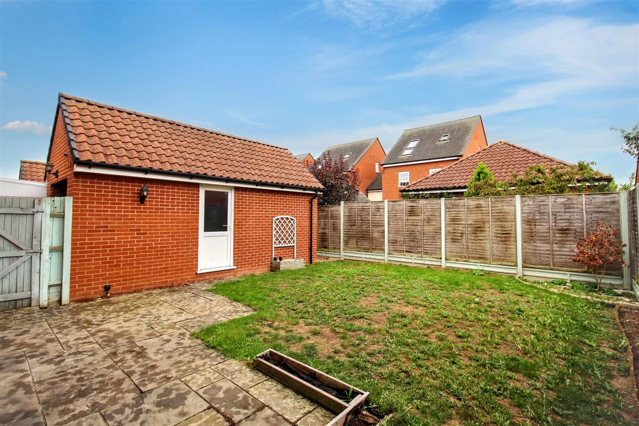 Buckenham Road, Aylsham, NR11, photo 4