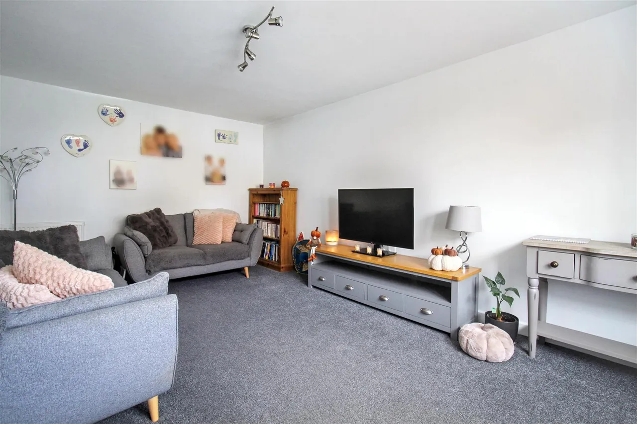 Buckenham Road, Aylsham, NR11, photo 3