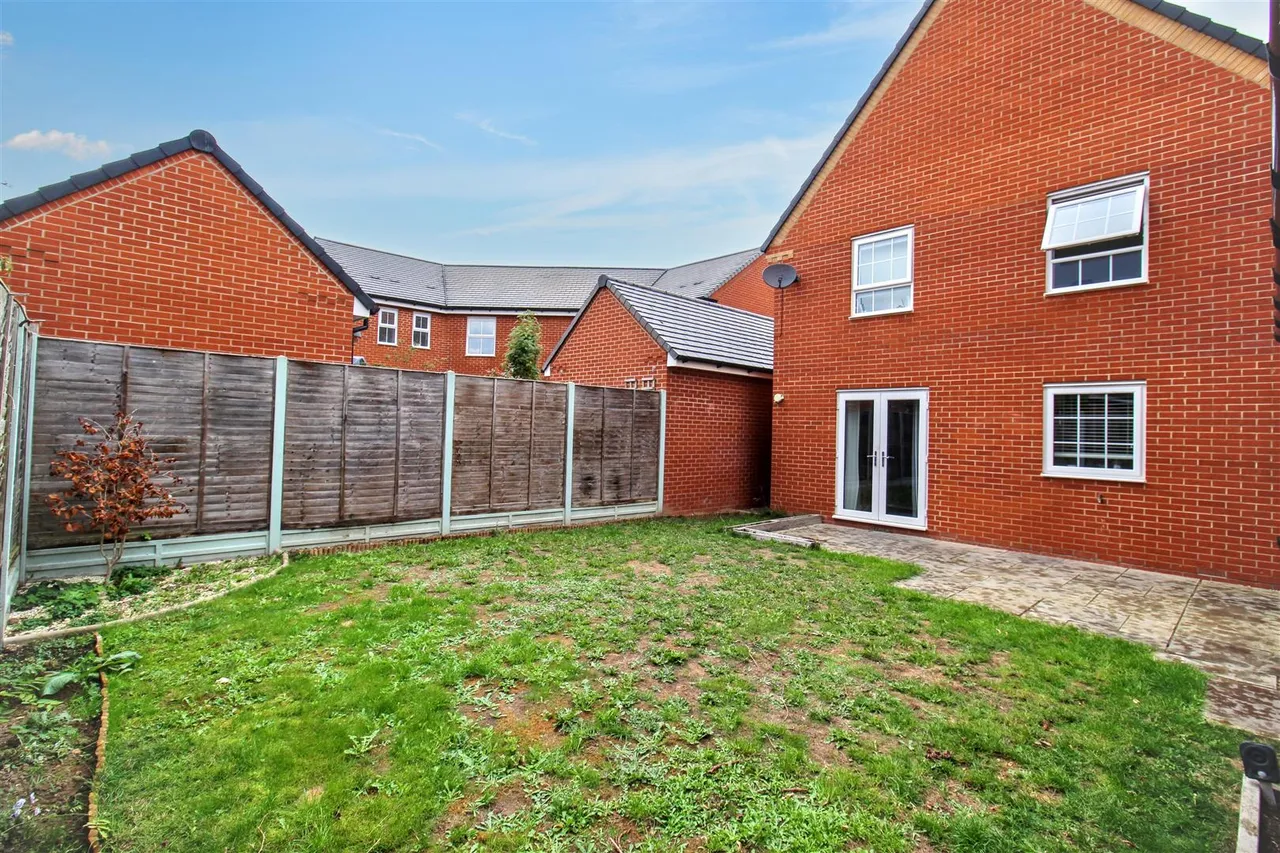 Buckenham Road, Aylsham, NR11, photo 21