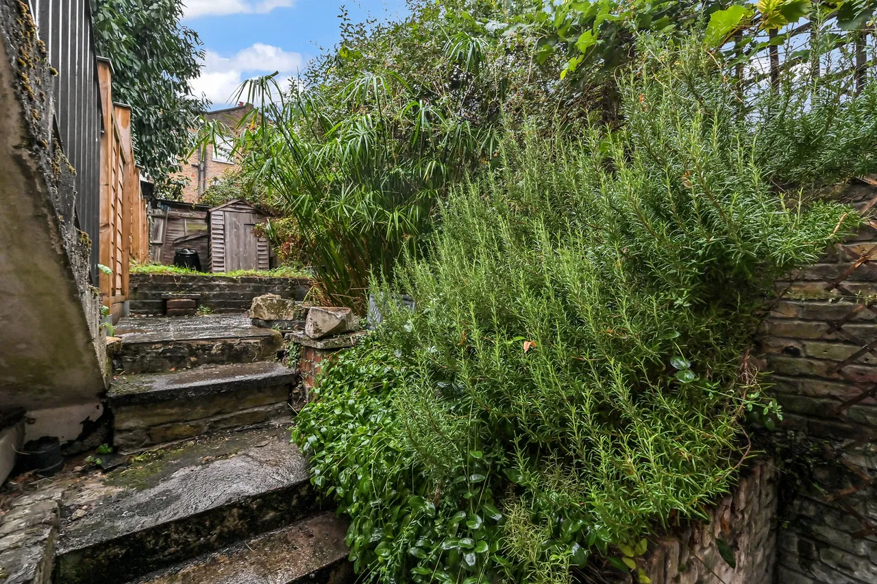 Milton Road, London, SE24, photo 15