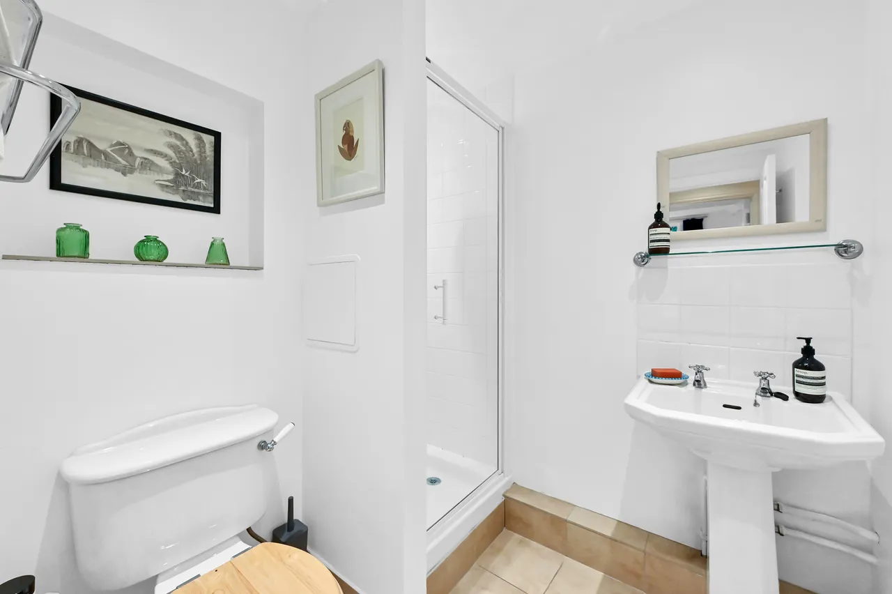 Milton Road, London, SE24, photo 10