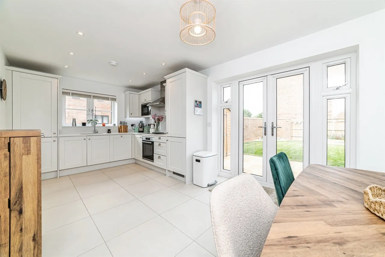 St. Andrews Crescent, East Hagbourne, DIDCOT, photo 7
