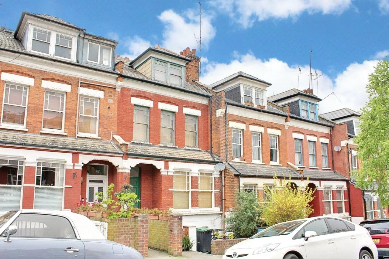 Hillfield Avenue, Crouch End, photo 3
