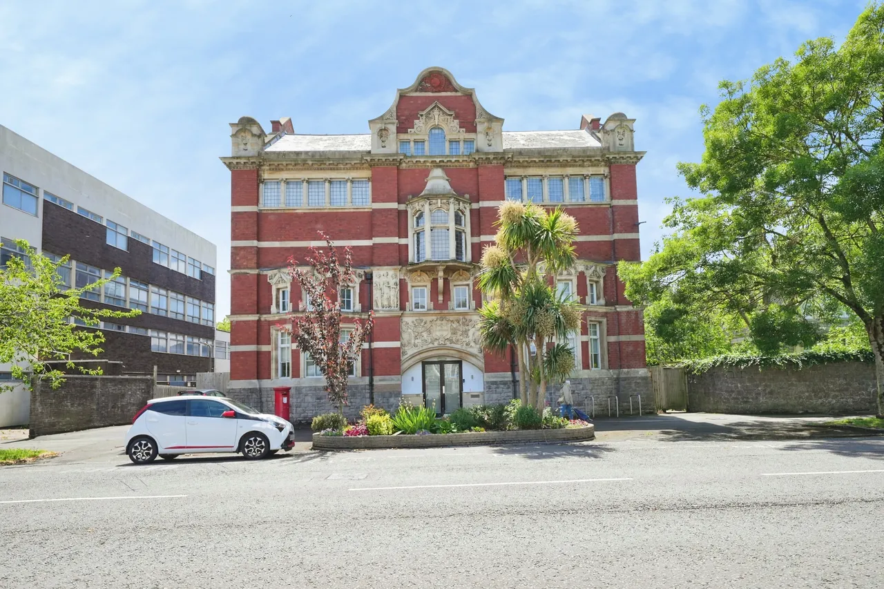Boulevard, Weston-Super-Mare, BS23, photo 13