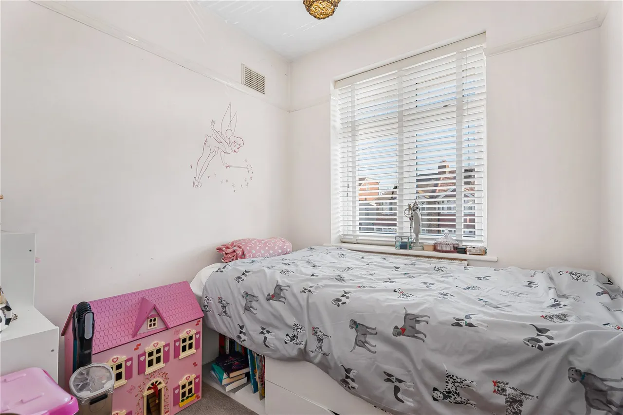 Millwood Road, Hounslow, TW3, photo 19