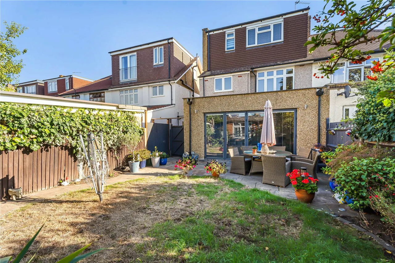Millwood Road, Hounslow, TW3, photo 28