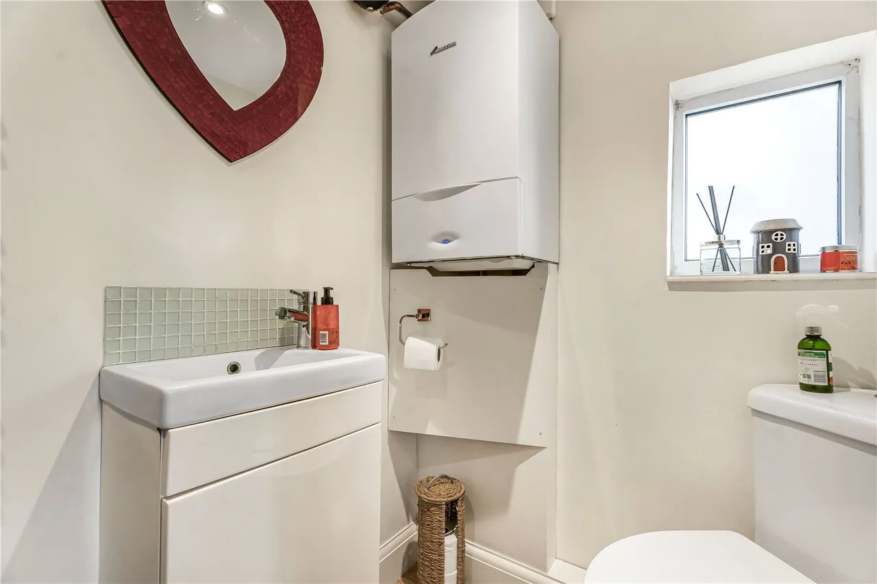 Millwood Road, Hounslow, TW3, photo 22