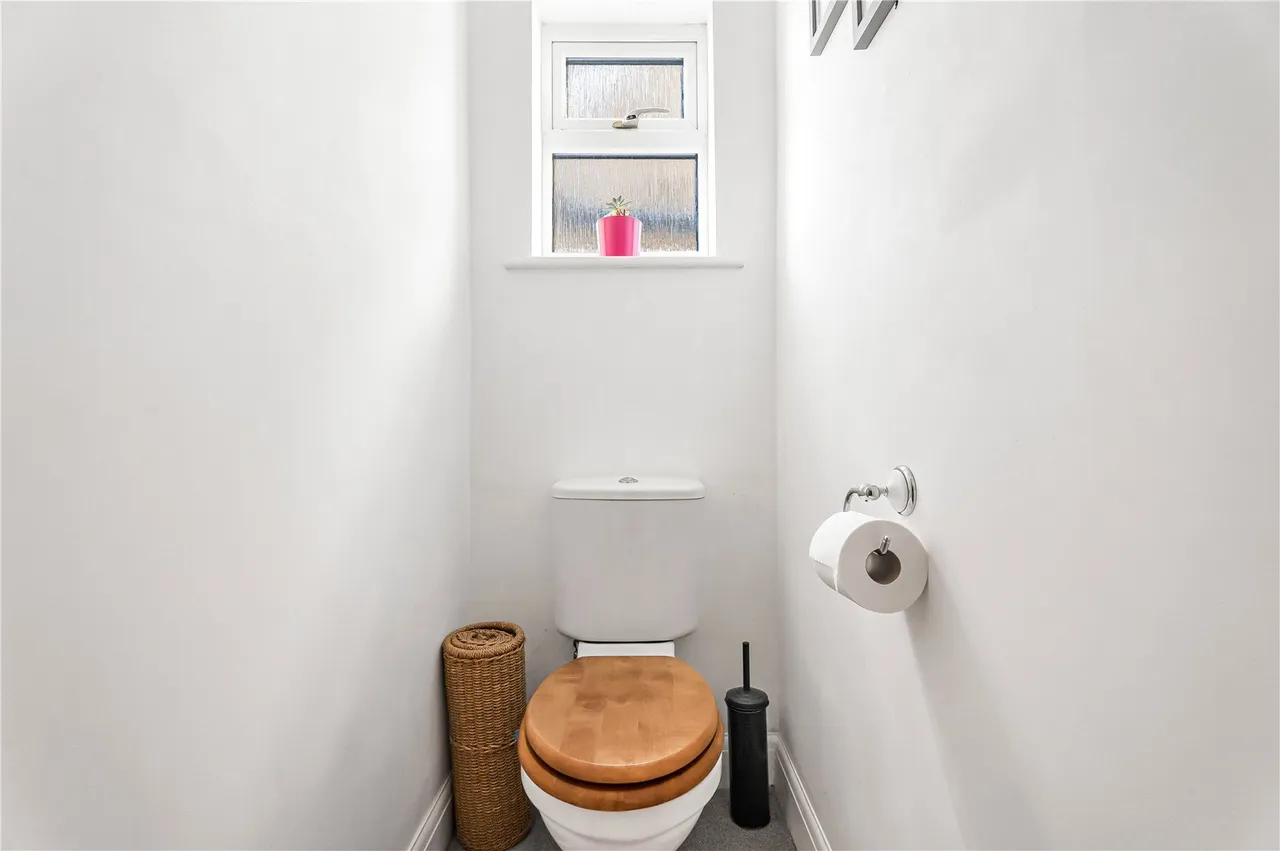Millwood Road, Hounslow, TW3, photo 23