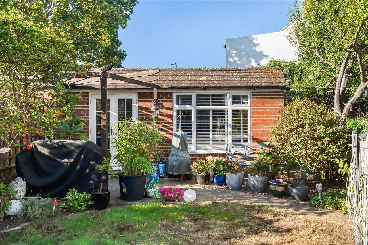 Millwood Road, Hounslow, TW3, photo 26