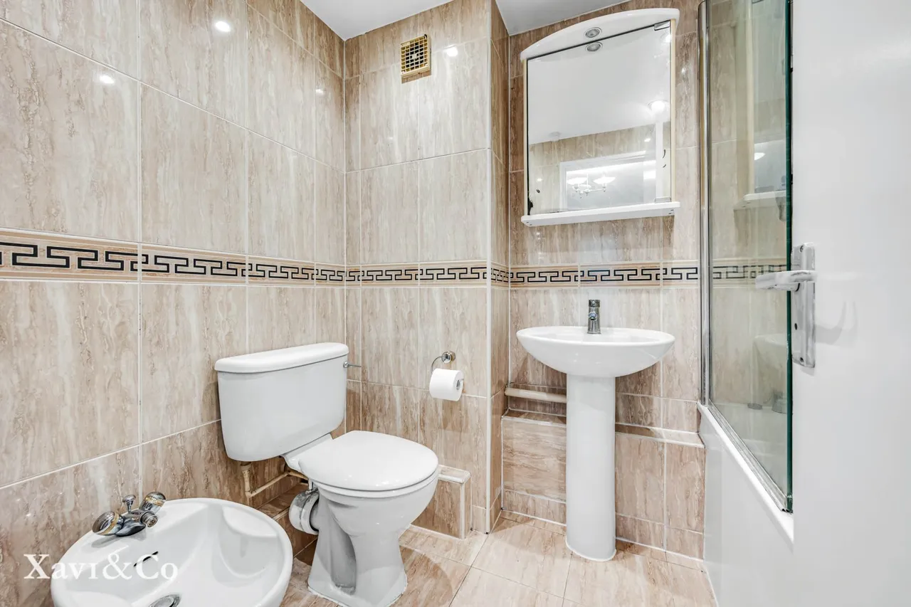 Julius Court, Brentford, TW8 8QH, photo 7