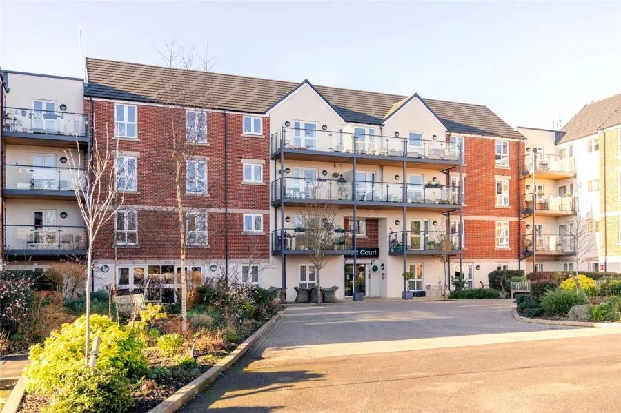 Albert Court, Henley-On-Thames, RG9, photo 2