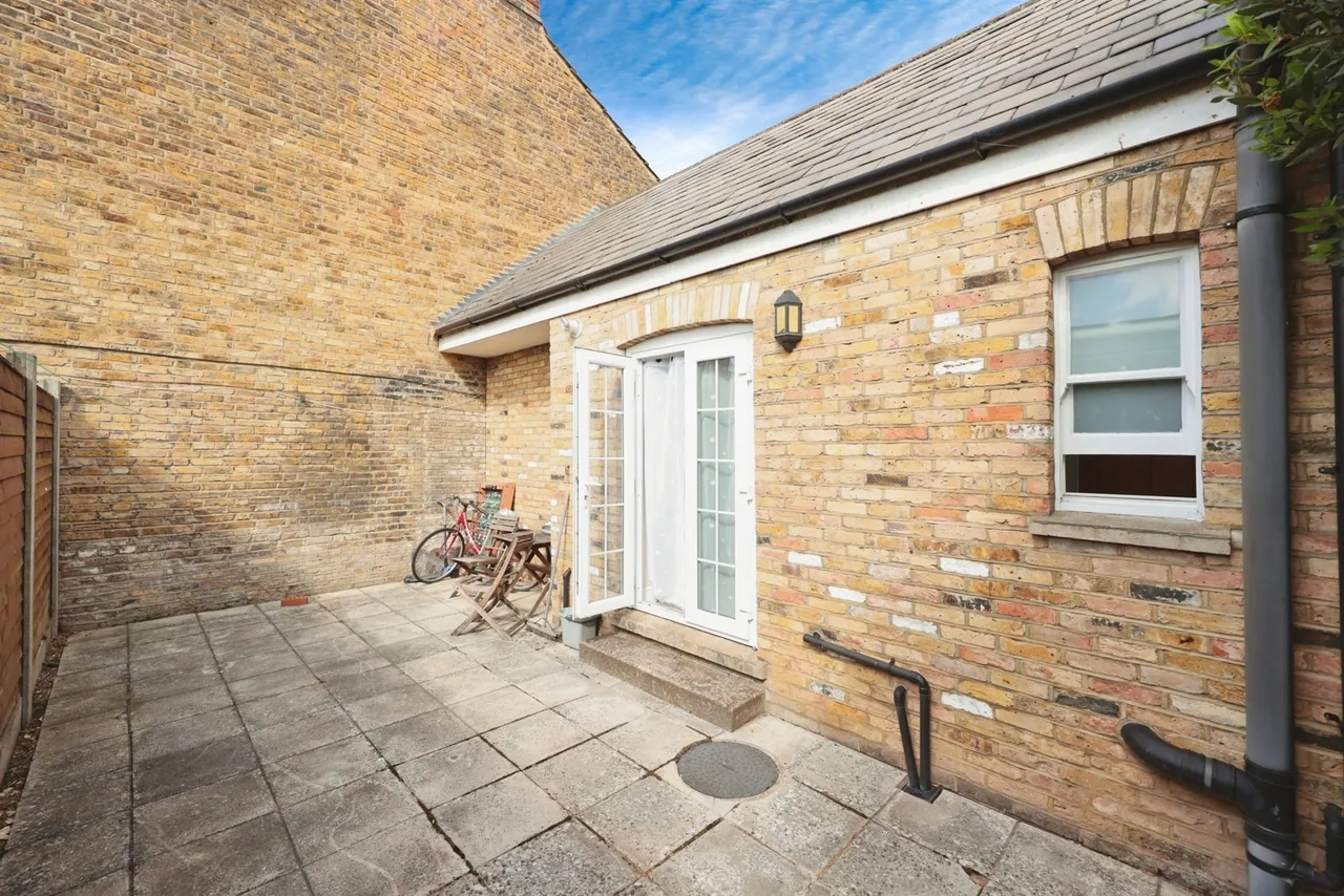 Holywell Road, Watford, WD18, photo 11