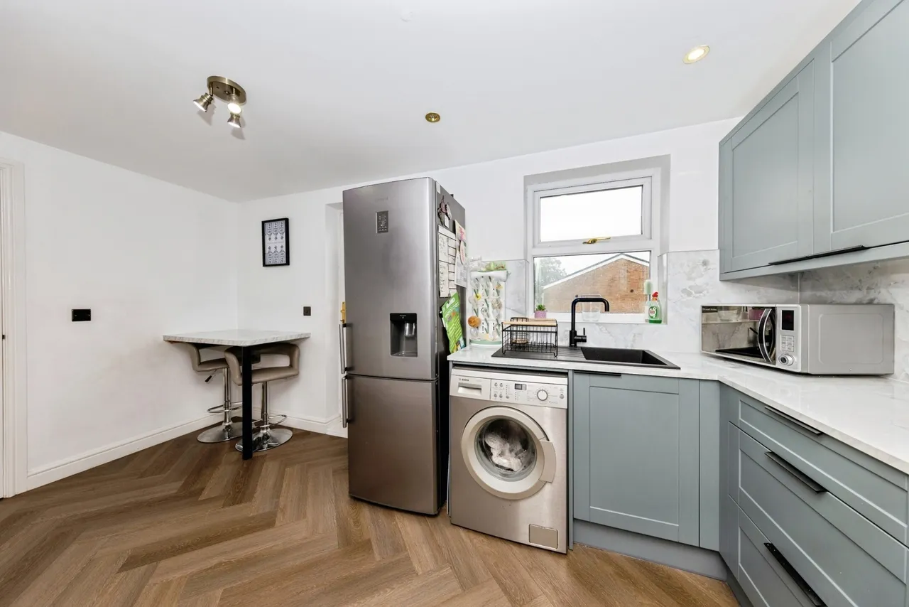 Heol Blaengwastod, Carmarthen, SA31, photo 5