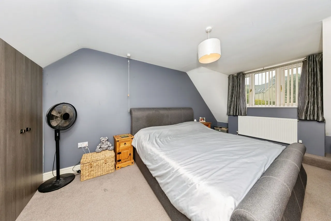 Heol Blaengwastod, Carmarthen, SA31, photo 9