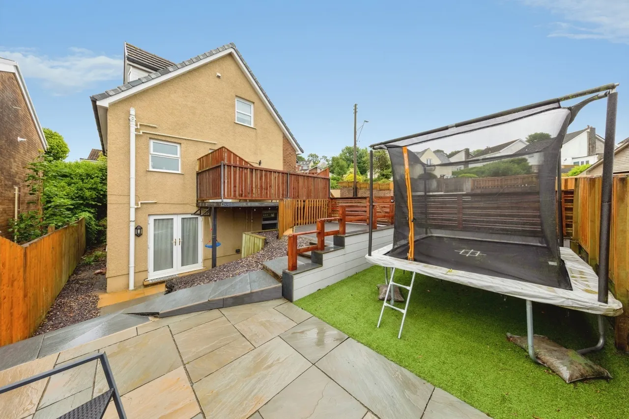 Heol Blaengwastod, Carmarthen, SA31, photo 20