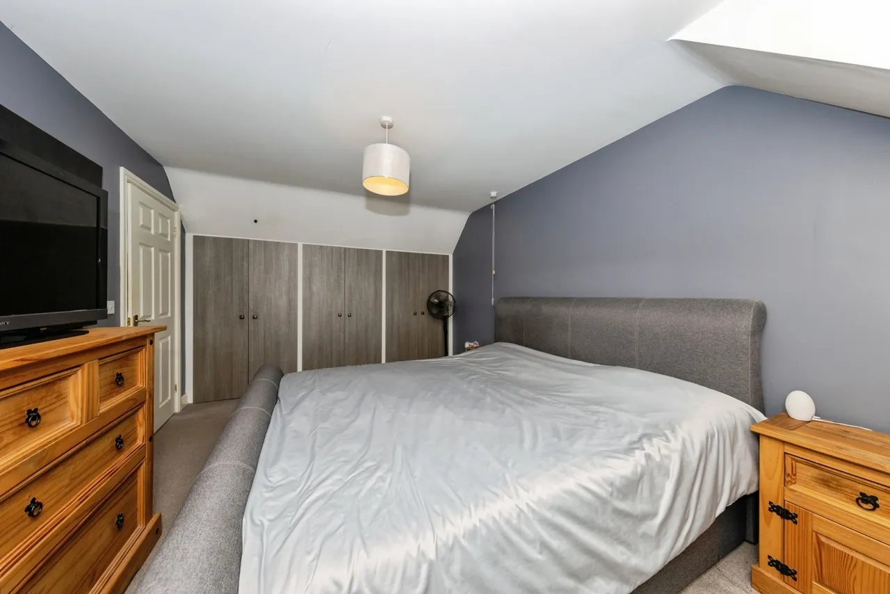 Heol Blaengwastod, Carmarthen, SA31, photo 10