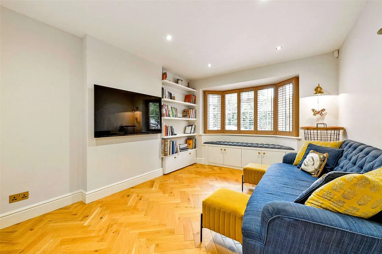 Crown Road, Marlow, Buckinghamshire, SL7 2QG, photo 2