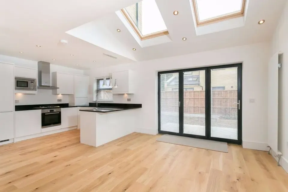 2 bed house to rent, The Shaftesburys, Barking, IG11