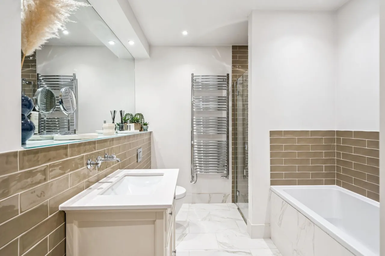 Willoughby Lane, BR1, photo 26