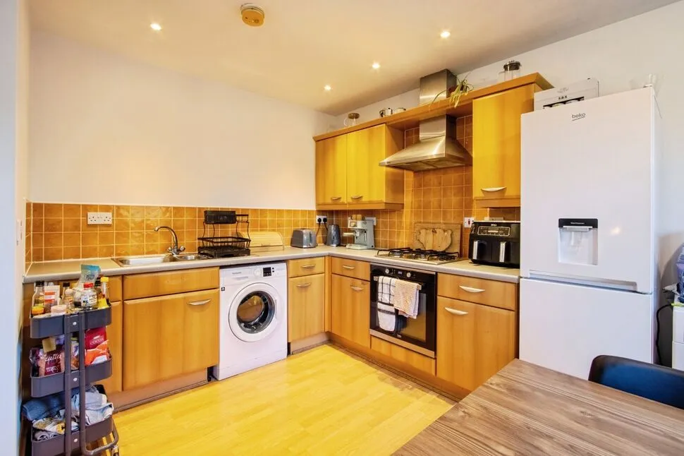 Beven Grove, Wakefield, WF1, photo 2