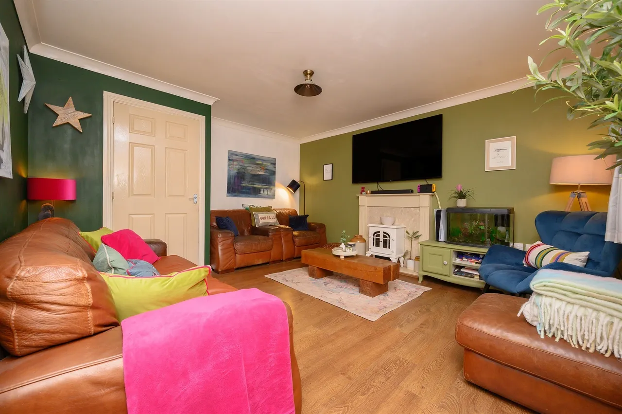 Burdock Way, Kettering, NN14, photo 5