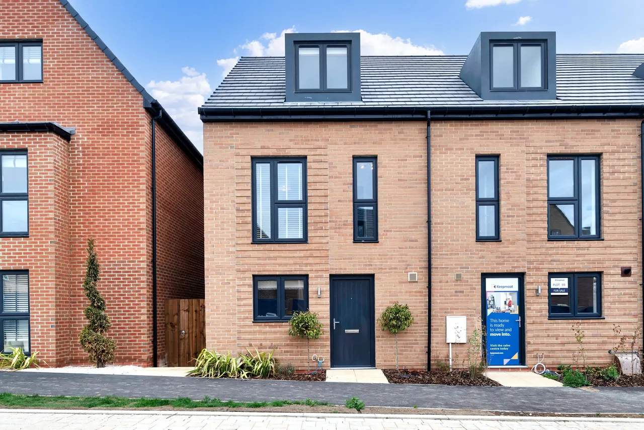 3 bed house for sale — The Drayton, Tattenhoe Park, Milton Keynes, MK4 4LB