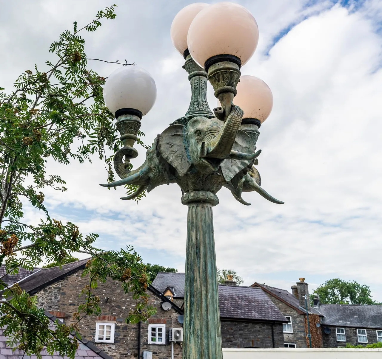 The Square, Tregaron, SY25, photo 34