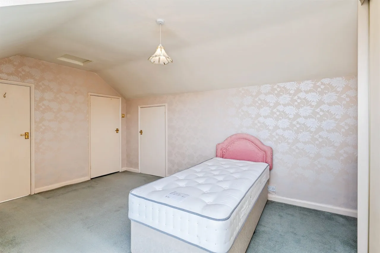 Caldy Close, Chester, CH2, photo 15