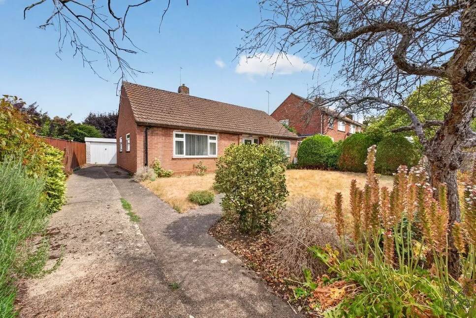 2 bed house for sale, Mansion Gardens, Evesham, WR11