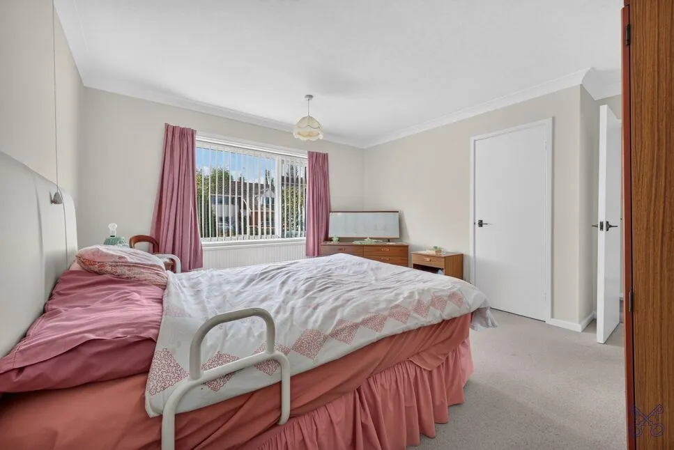 Mansion Gardens, Evesham, WR11, photo 9