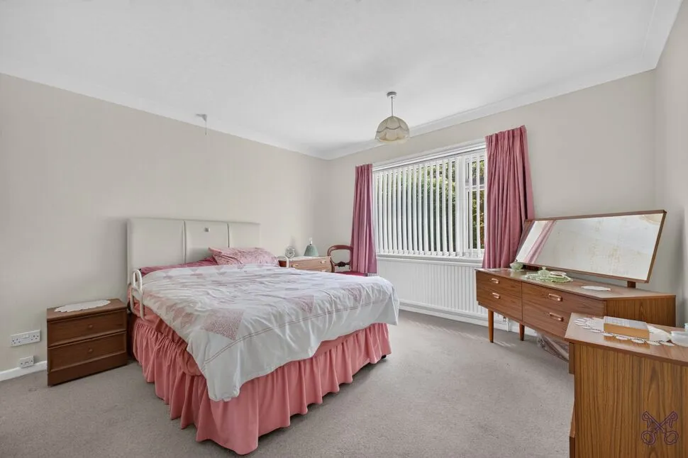 Mansion Gardens, Evesham, WR11, photo 5