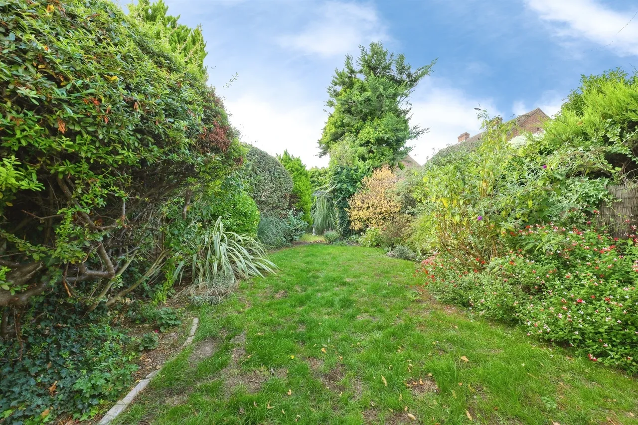 Westlea Road, Broxbourne, EN10, photo 2