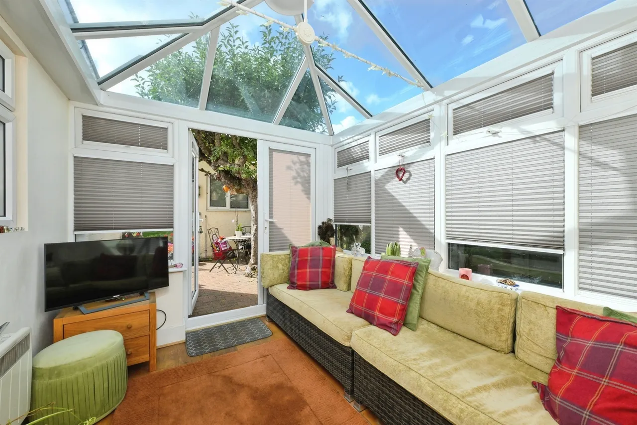 Westlea Road, Broxbourne, EN10, photo 12