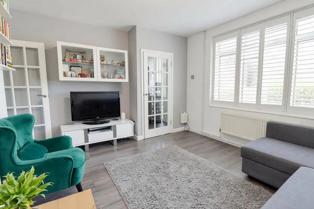Chippenham Walk, Harold Hill, RM3, photo 4