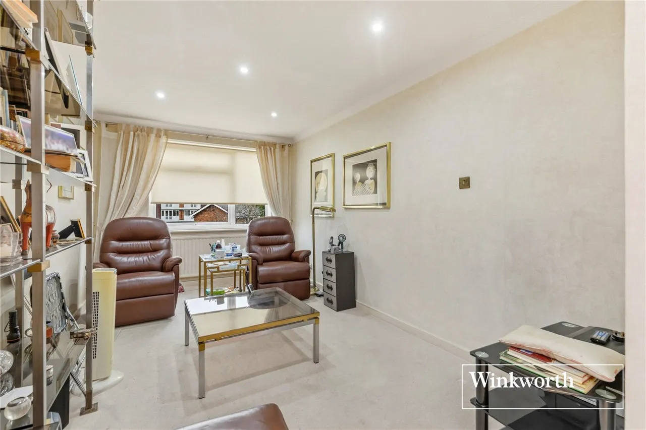 Hendon Lane, Finchley, London, N3, photo 4