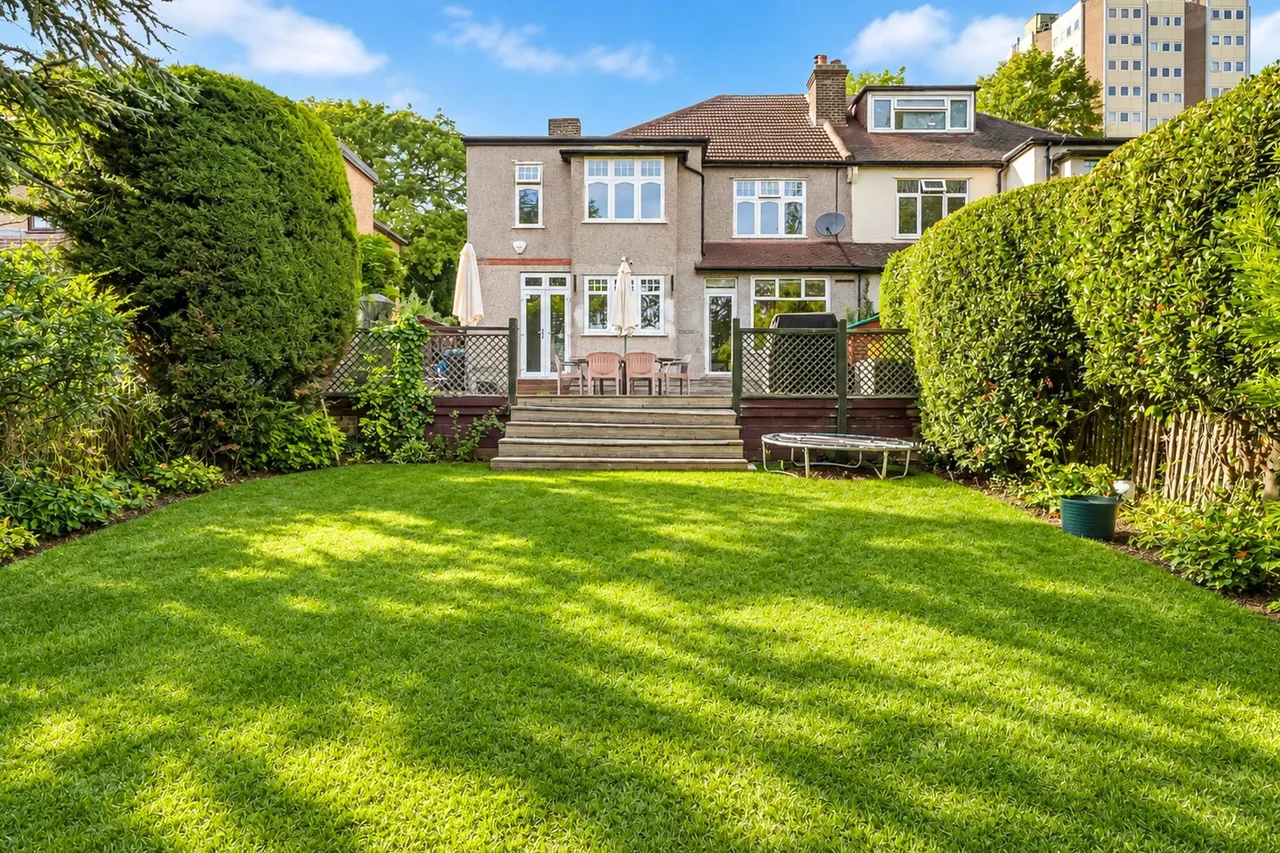 Charteris Road, Woodford Green, IG8, photo 2