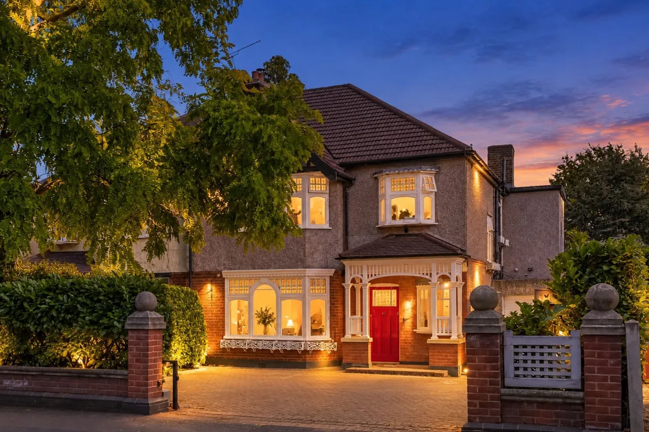 Charteris Road, Woodford Green, IG8, photo 27