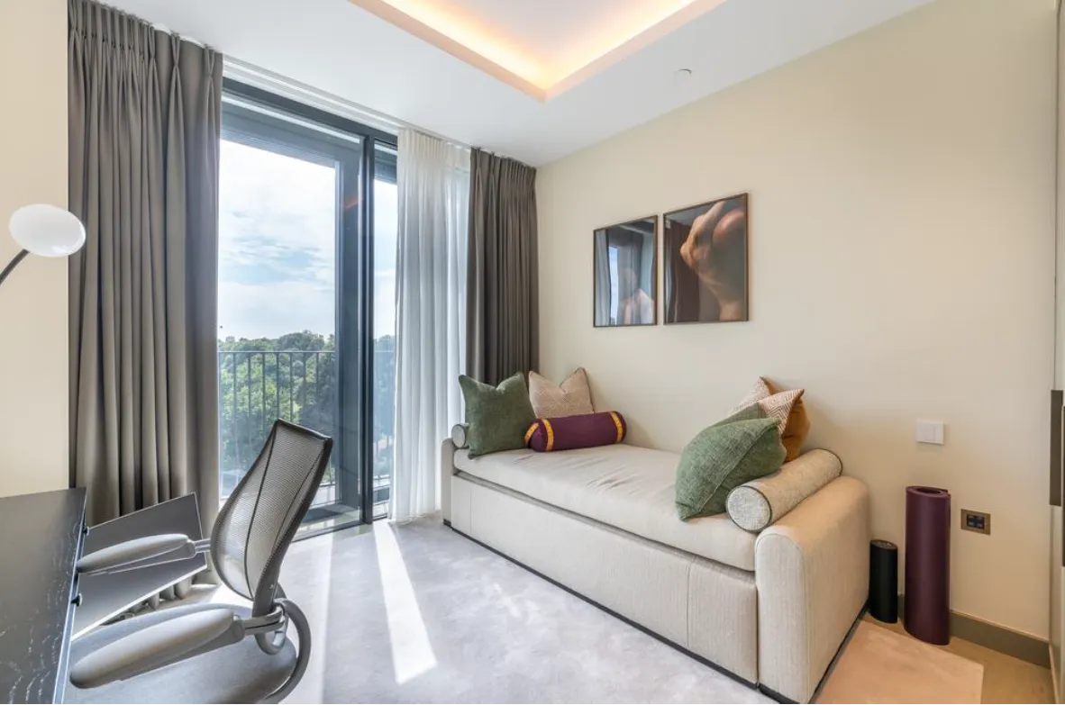 Bayswater Road, W2, photo 5