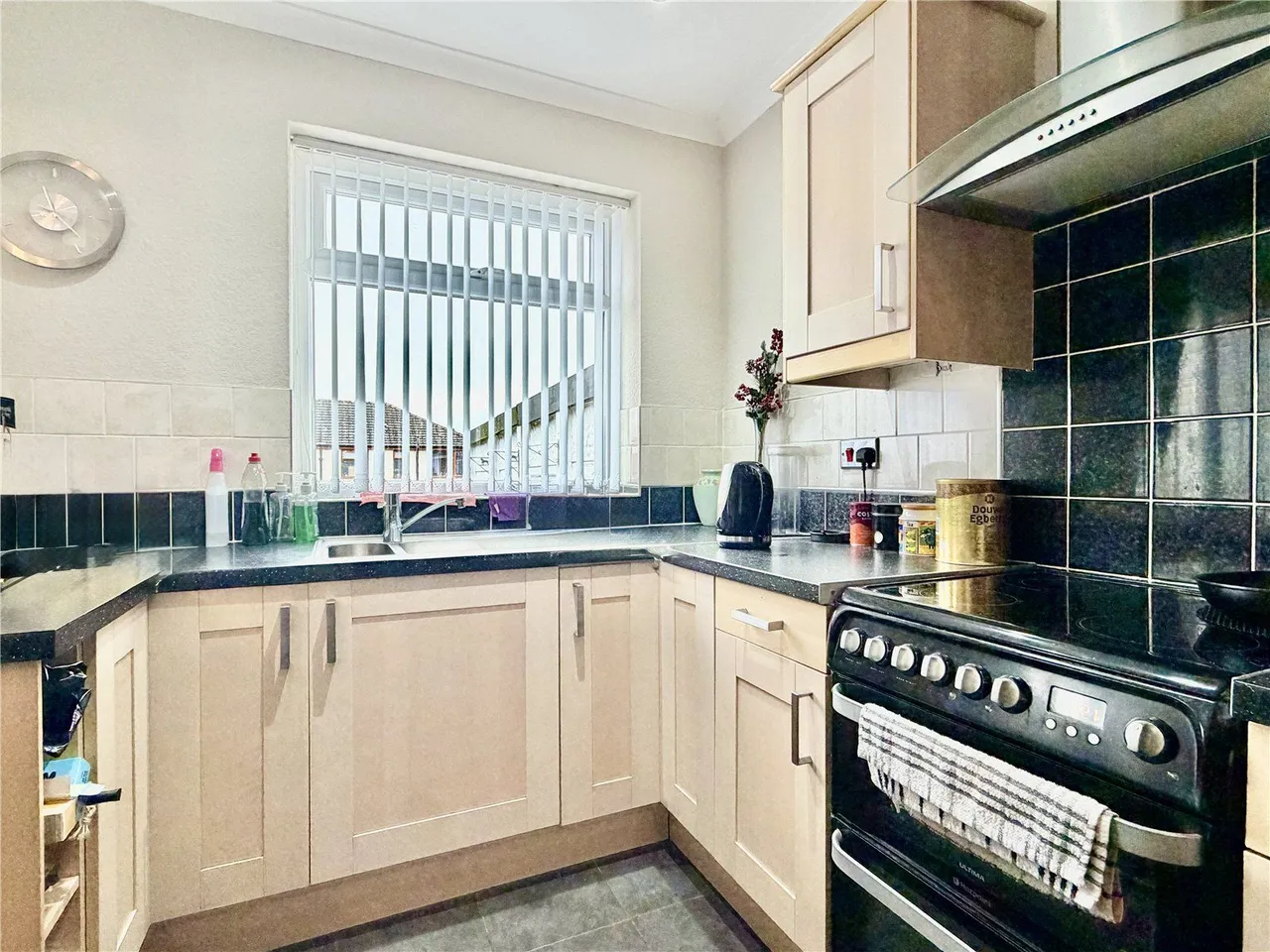 Wilson Avenue, Heywood, OL10, photo 4