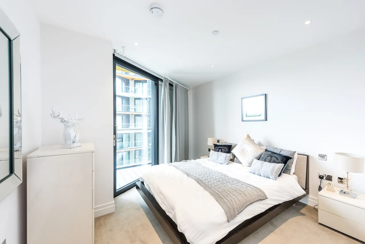 London, SW11, photo 2