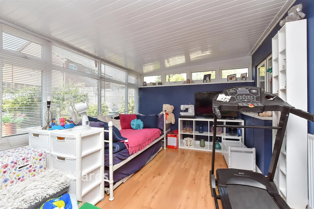 Coverdale Close, Walderslade, ME5, photo 10