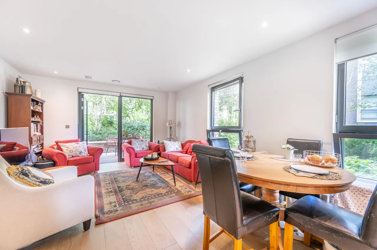 2 bed flat for sale — Flat 2, Redwood House, Wembley