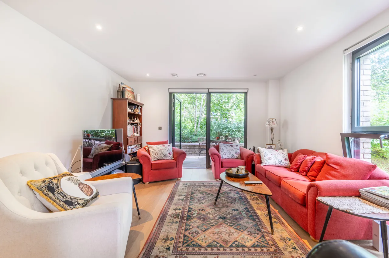 Flat 2, Redwood House, Wembley, photo 10