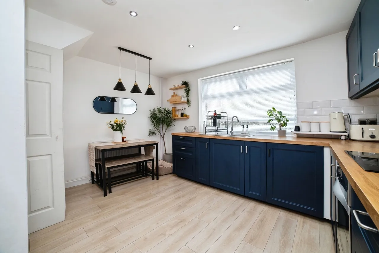 Clumber Avenue, Rainworth, Mansfield, Nottinghamshire, NG21, photo 9