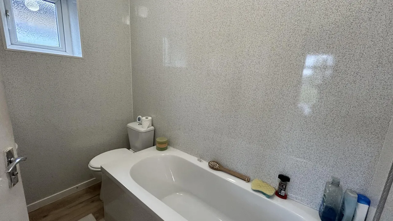 Brearcliffe Street, Bradford, BD6, photo 24