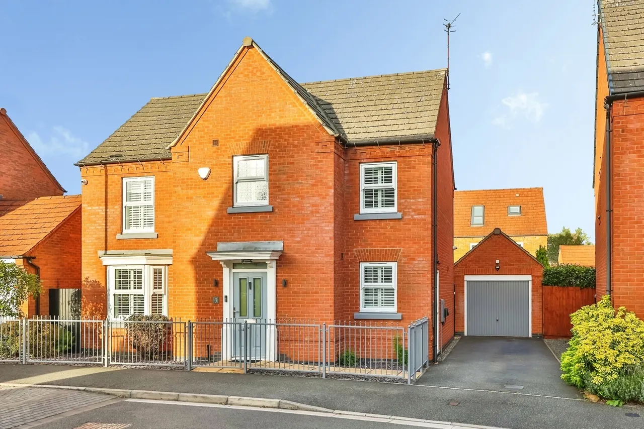 4 bed house for sale, Falcon Way, Hucknall, NG15
