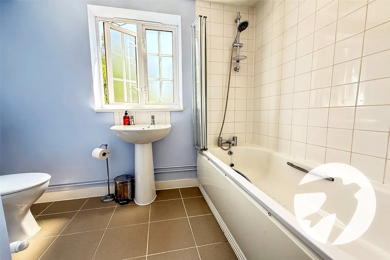 Moira Road, London, SE9, photo 8