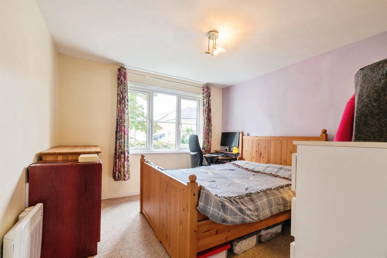 Small Meadow Court Caerphilly, CF83, photo 12