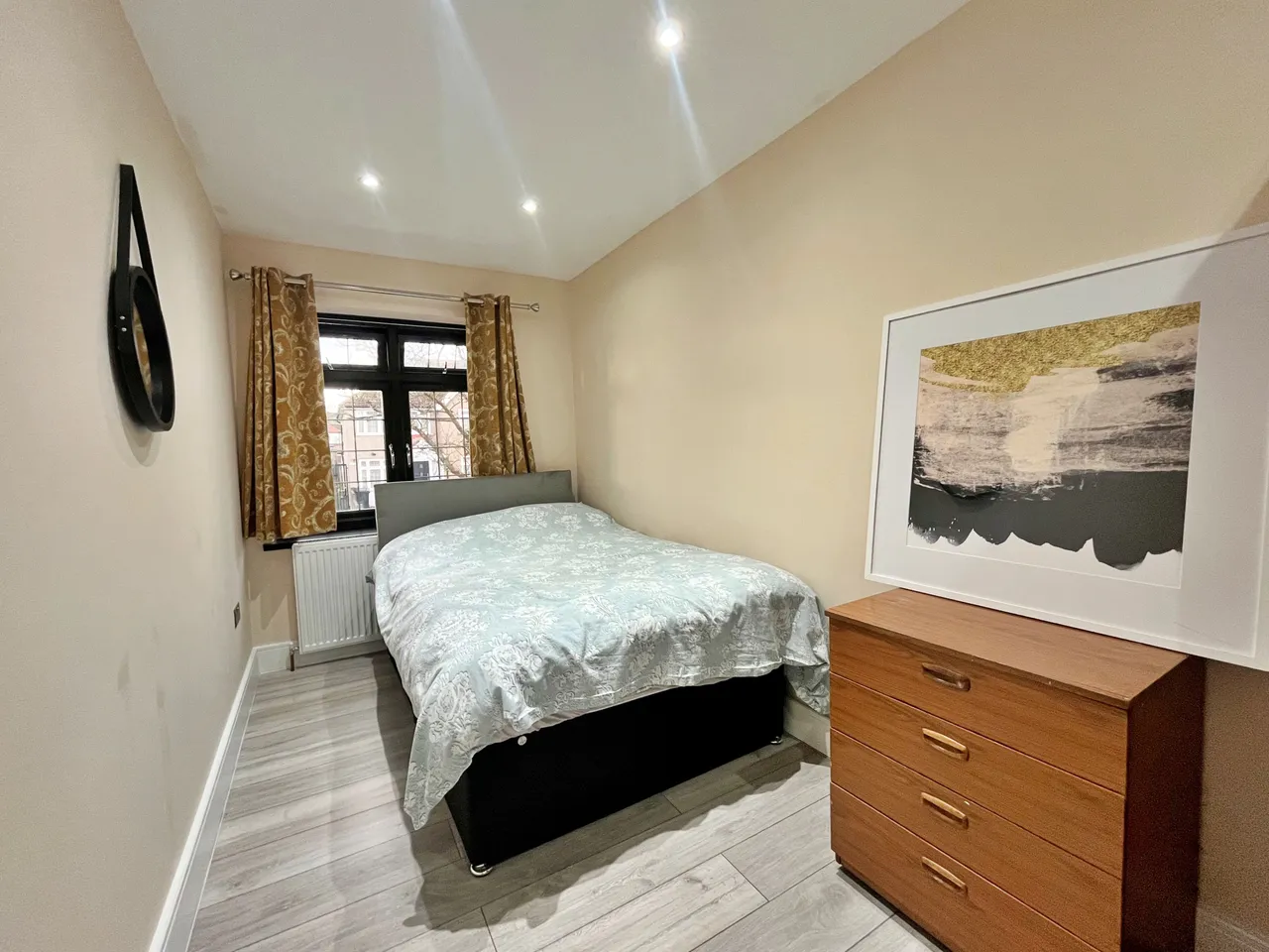 Burwell Avenue, Greenford, UB6, photo 10